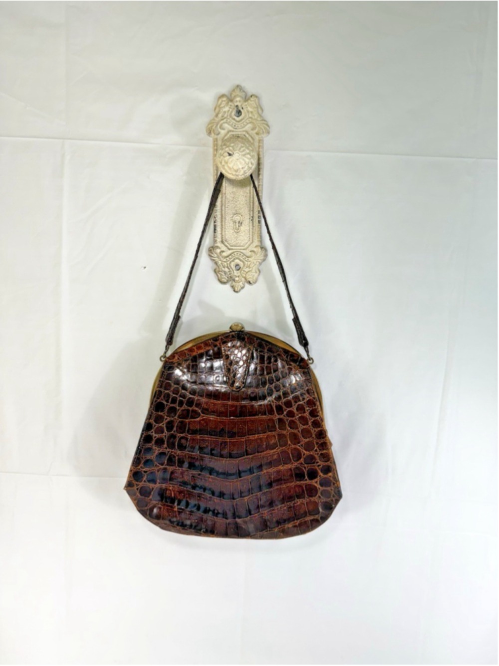 VINTAGE DEITSCH 1950's CROCODILE LEATHER FRAME HANDBAG POCKETBOOK w/ coin purse